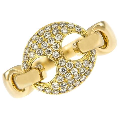 gucci diamond link ring.